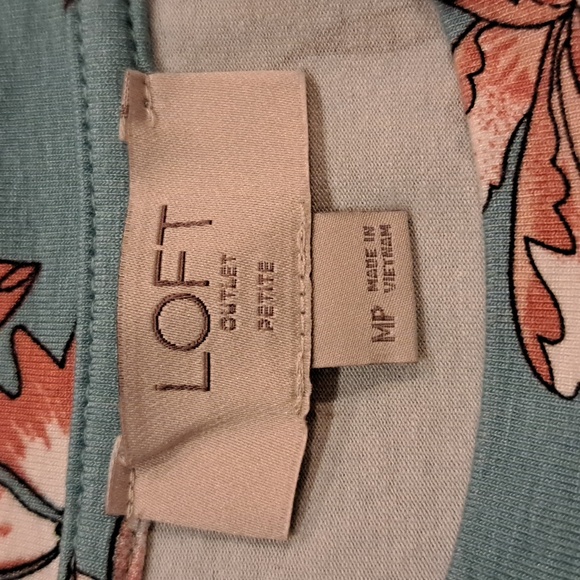 LOFT Floral Dress. Size MP. - Picture 4 of 8